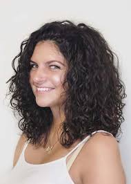 Amaing Medium Length Curly Haircuts For Women In 2020 Medium Length Curly Haircuts Medium Hair Styles Curly Girl Hairstyles
