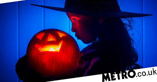 From cool carving ideas that show off your personality to easy ideas suitable for all ages, these 100 easy pumpkin carving ideas will help you transform your pumpkin into a halloween masterpiece. 6 Easy Scary Funny And Rude Pumpkin Carving Ideas For Halloween 2019 Newsgroove Uk