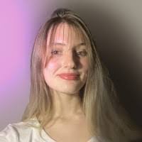 Lisa Quevedo's Instagram, Twitter & Facebook