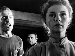 Dit zijn slechts enkele klassieke voorbeelden waarom de meeste mensen liever films downloaden of films online bekijken. Five 1951 Turner Classic Movies