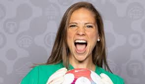 Italialainen jalkapalloilija lekotteli merivedessä kuin seireeni konsanaa:  mitkä kuvat!