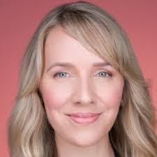 Lora Payne's Instagram, Twitter & Facebook