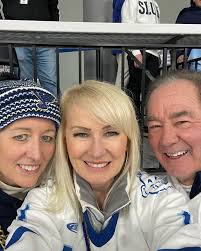 Let's go SLUH! #SLUHhockey #jesuithockey #challengecup #roadtothecup  #stlouis