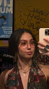 Bethany Pyles (@bethany.pyles) • Instagram photos and videos