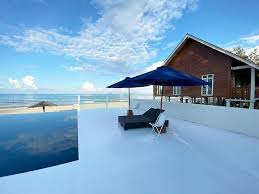 Check spelling or type a new query. Villa Danialla Resort Tepi Pantai Yang Mempunyai Infiniti Pool Di Kelantan Rileklah Com