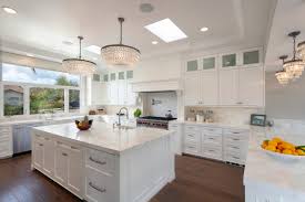 75 beautiful kitchen with an island