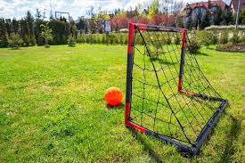 Wie groß das fußballtor für ihren garten sein soll, hängt natürlich in erster linie davon ab, wieviel platz sie eigentlich haben. Die 7 Besten Fussballtore Fur Den Garten Test Und Kaufempfehlungen