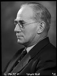 Edward Gent's Instagram, Twitter & Facebook