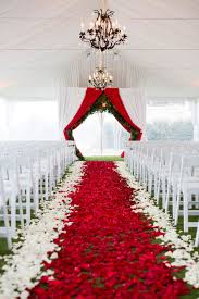 Classic Christmas Wedding Inspiration Red Green And White Aisle Perfect For A Christmas Weddin White Wedding Decorations Red Rose Wedding Red Wedding Theme