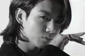 Bts fans have been well and truly melted by jungkook's latest debut, a suspected eye brow piercing, in the group's music video for butter. I Nwzzulfgqz5m