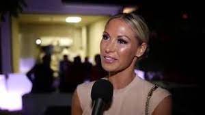 (foto) 2 podeli podeli na facebook podeli na twitter podeli na viber pošalji na mail. Sarah Arnautovic Uber Milan Michalides Youtube