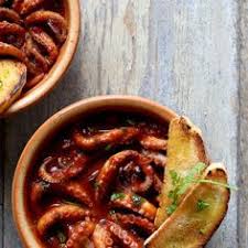 Il polpo alla pignata è un'antica ricetta salentina il cui nome deriva. Purpu Alla Pignata Padella In Tavola