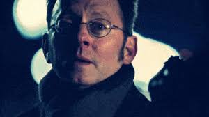 Le mystérieux monsieur finch a construit une machine permettant de prévoir les crimes à venir. Top 13 Episodes Of Person Of Interest Tell Tale Tv