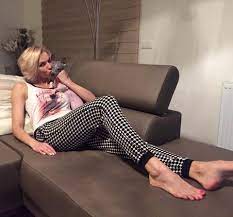 Hana Reinders Maslikova Velikonicni Relax S Nahatou Hanbarkou Mimochodem Co Rikate Memu Novemu Pyzamku Od Jockey Andre Reinders Si Ho Podle Me Bude Ode Me Pujcovat Protoze Je Naprosto Bozske