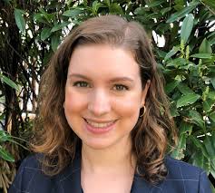 Maura Tracy's Instagram, Twitter & Facebook