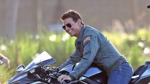 Top gun was one of tom cruise's earliest and biggest hits. Tom Cruise Feels The Need For Speed On Set Of Top Gun Sequel See The Pic Entertainment Tonight