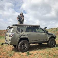 Its curb weight ranges from 4,400 to 4,805 pounds. Pin On 4runner T Pro