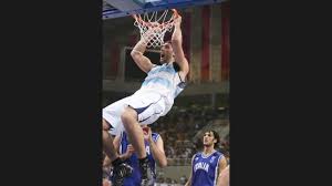 El partido de los chilenos v/s los alemanes, en los ultimos puntos del partido. La Generacion Dorada Cuando Las Estrellas De Baloncesto De Argentina Conquistaron Al Mundo