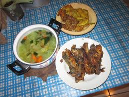 Berbagai menu hidangan biasanya akan disajikan saat menjelang berbuka, ini merupakan kenikmatan tersendiri bagi yang melaksanakan ibadah puasa. Menu Buka Puasa Hari Petama Photodiary