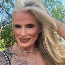 Christmas Vibes 2024 · 71M threads