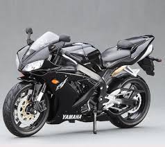 Developed without compromise and constructed with the most sophisticated engine and chassis technology, the r1 is the ultimate yamaha supersport. Maisto Model Toys 1 12 Scale Black Yamaha Yzf R1 Diecast Motorcycle Racing Moto For Sale Online Ebay