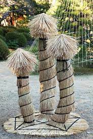 Japanese Komo Maki Or Komomaki Is Wrapping The Trunk Of A Tree With A Rice Straw Mat This Is Often Seen In Japanese Ga Japanese Garden Plant Protection Wraps