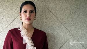 Iwan fals yang bernama lahir virgiawan listanto (lahir di jakarta, 3 september 1961; Chord Gitar Lagu Bahasa Kalbu Raisa Feat Andi Rianto Percayalah Hanya Diriku Paling Mengerti Tribunnews Com Mobile