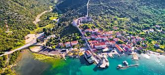 This is a demanding, strategic project, that is, one of the most important infrastructure projects in the country. Yachtcharter Peljesac