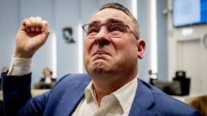 Hoe het OM in vier jaar corruptiezaak voor het eerst twijfels toont