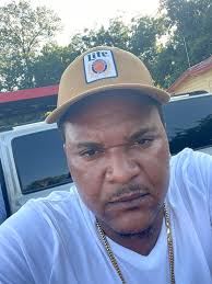 Ryan Obeids you're a disgusting person. Don't message inappropriate things.  Grow up and treat women better.