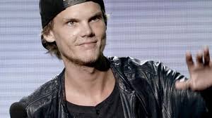 Deze Bekende Mensen En Dieren Overleden In 2018 Avicii Mensen Dieren