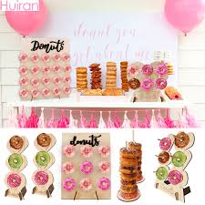 Pero cuando hacemos un candy bar, no puedes olvidar que tan importante como los dulces es el recipiente en el que estén metidos y el mantel de la mesa de dulces. Donut Stands Holder Donut Wall Candy Bar Sweet Cart Wedding Decoration Donut Wedding Birthday Party Decorations Kids Baby Shower Party Diy Decorations Aliexpress