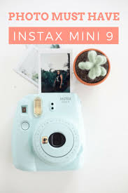 Oh my god i want one soo badly, especially a pastel pink, pastel purple, mint green or a pastel yellow one!!!! Instax Mini 9 Must Have Blogger Tool