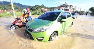 Jumlah mangsa banjir di hulu langat meningkat kepada 189 orang daripada 48 keluarga setakat 2. Banjir Kilat Di Hulu Langat Metrotv