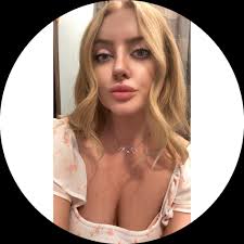 Mercedez Logsdon (@haveMERCEdez)