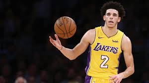 A lot of teams have been eyeing lonzo ball for a long time now to fill their need. Nba Lakers Rookie Lonzo Ball Schreibt Als Jungster Triple Double Scorer Geschichte Eurosport