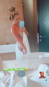 Love Island S Laura Anderson Strips Naked To Show Off Sunburn After To  Freepornpicss Com Atsexiezpix Web Porn