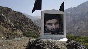 Massoud le jeune porte le destin d'un pays, l'afghanistan, aux portes d'un retour à l'obscurité des talibans que son père. Afghanistan Quinze Ans Apres L Assassinat Du Commandant Massoud Rfi Savoirs