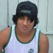 Stream Aaron Perera music