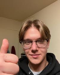 Zachary Gage's Instagram, Twitter & Facebook