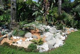 jardin de rocaille 70 idees a copier pour creer une rocaille moderne rock garden backyard garden landscape garden ideas to make