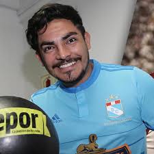 Erick Elera tiene el look de Juan Vargas y dice que el 'Loco' es de  Sporting Cristal