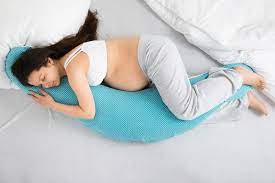 Pertanyaan terkait bagaimana posisi tidur ibu hamil muda yang paling baik dan aman pun akan bermunculan karenanya. Ini Posisi Tidur Ibu Hamil Muda Yang Aman Dan Nyaman Alodokter