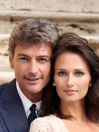 Le tre rose di Eva, in piena notte... clamoroso su Canale 5