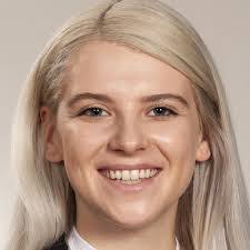 Linda Coco's Instagram, Twitter & Facebook