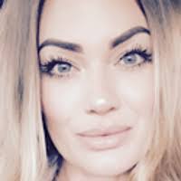 Katelyn Foster's Instagram, Twitter & Facebook