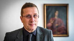 Schweizer Bischöfe könnten «freier und mutiger auftreten»: pfarrblatt