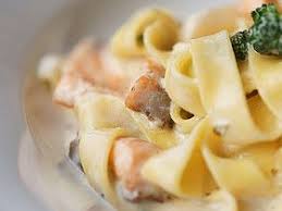 Brokkoli Lachs Pasta Ernahrung Bei Morbus Crohn Und Colitis Ulcerosa Lachs Und Brokkoli Pasta Mit Lachs Rezepte