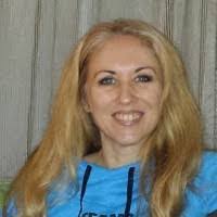 Amanda Deane's Instagram, Twitter & Facebook