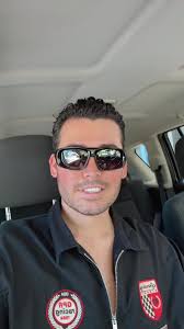 Cristy chambeando viviendo el sueño de la girls 💅💸🖥️